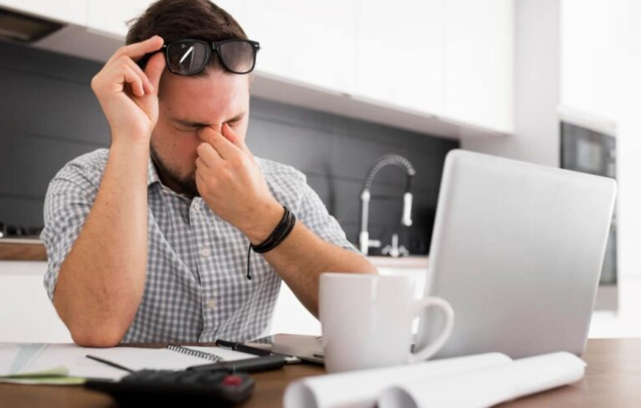 Bilgisayar Başında Lens Kullanımı Sırasında Dikkat Edilecekler