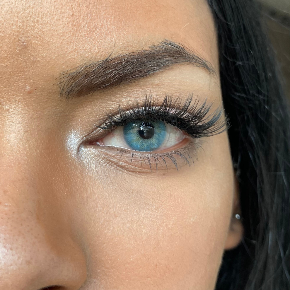 HYPNOSE ÜÇ AYLIK LENSLER CELİNE AÇIK MAVİ